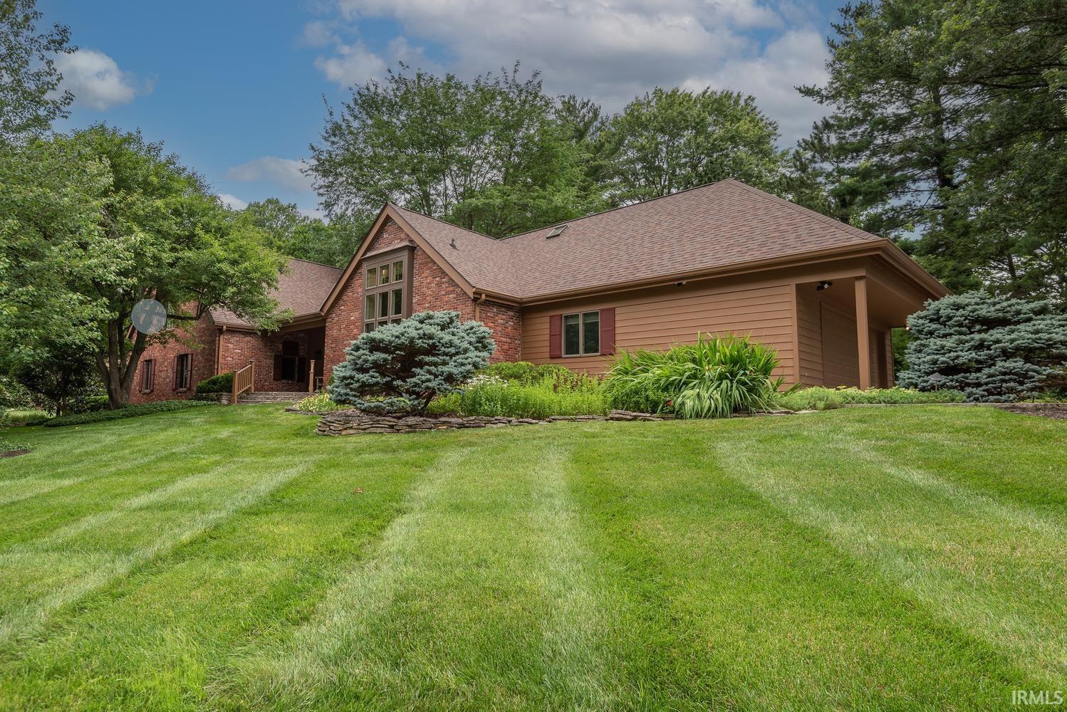 885 S Woodscrest Drive Bloomington IN 47401