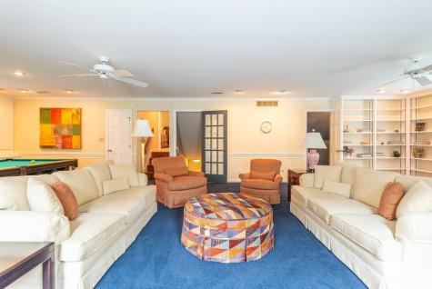 885 S Woodscrest Drive Bloomington IN 47401