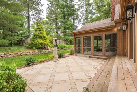 885 S Woodscrest Drive Bloomington IN 47401