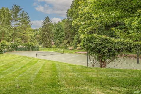 885 S Woodscrest Drive Bloomington IN 47401