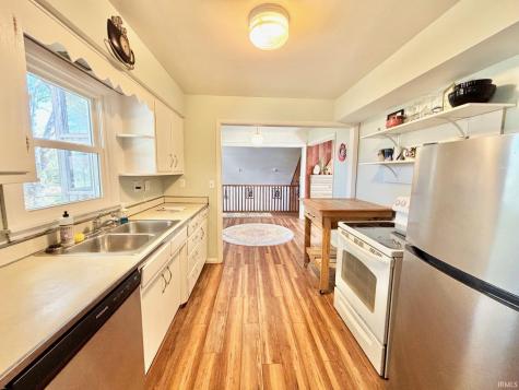 321 E Dewey Drive Ellettsville IN 47429