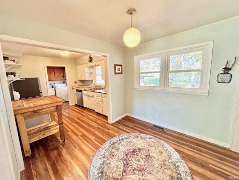 321 E Dewey Drive Ellettsville IN 47429
