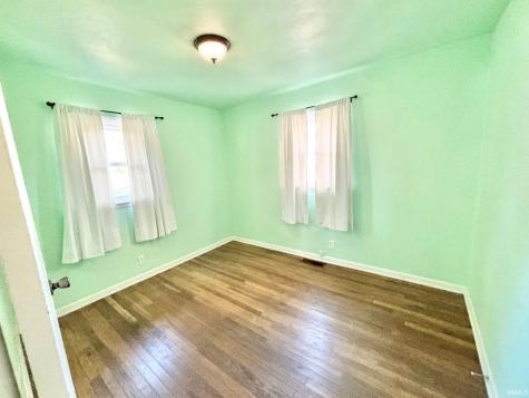 321 E Dewey Drive Ellettsville IN 47429