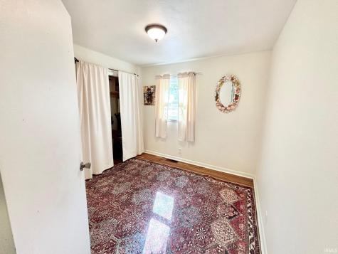 321 E Dewey Drive Ellettsville IN 47429