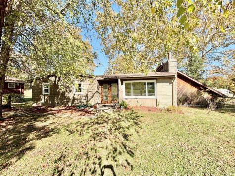 321 E Dewey Drive Ellettsville IN 47429