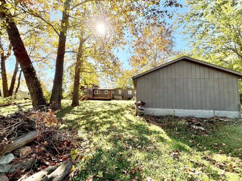 321 E Dewey Drive Ellettsville IN 47429