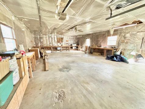 321 E Dewey Drive Ellettsville IN 47429