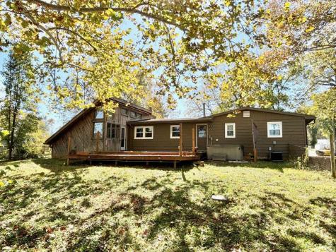 321 E Dewey Drive Ellettsville IN 47429