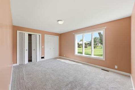 22 Stone Ridge Drive Huntington IN 46750