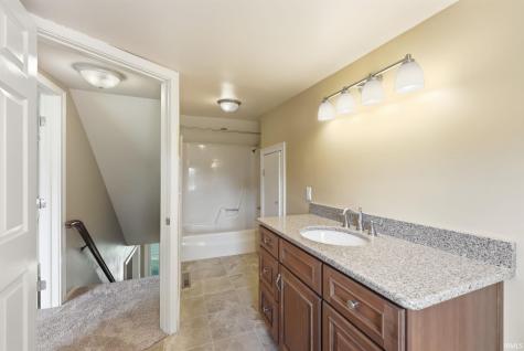22 Stone Ridge Drive Huntington IN 46750