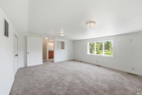 22 Stone Ridge Drive Huntington IN 46750