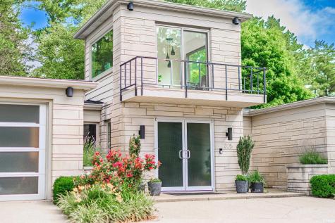325 E Clover Lane Bloomington IN 47408