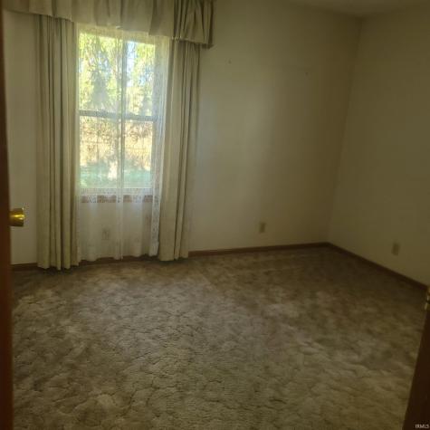 2560 N 800 E. Road Marion IN 46952