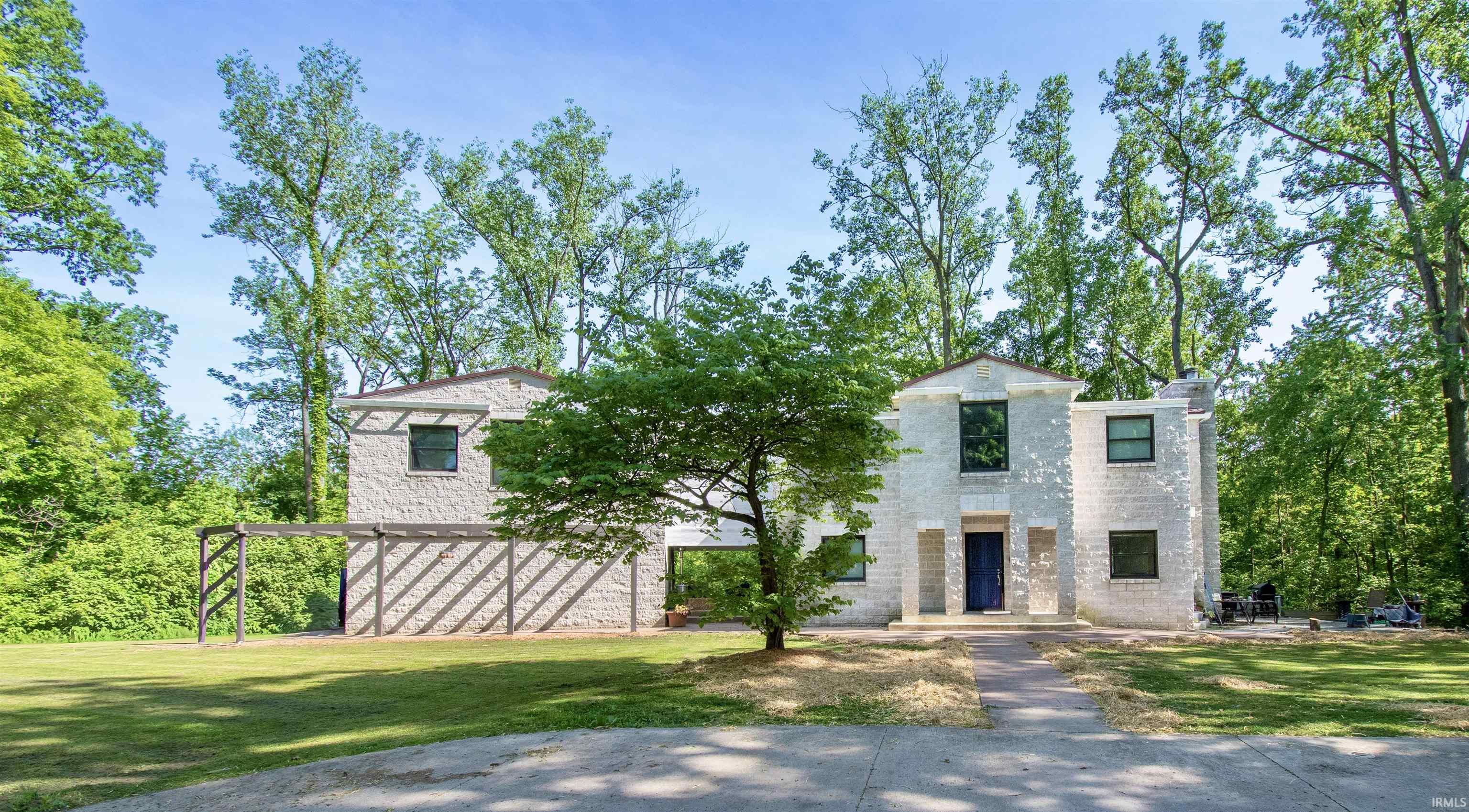 9903 Circlewood Drive Fort Wayne IN 46804
