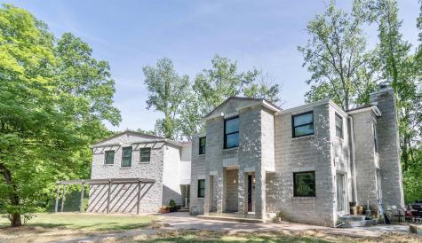 9903 Circlewood Drive Fort Wayne IN 46804