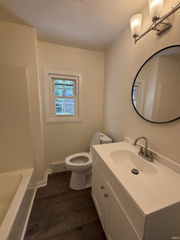 607 Lillian Avenue Fort Wayne IN 46808