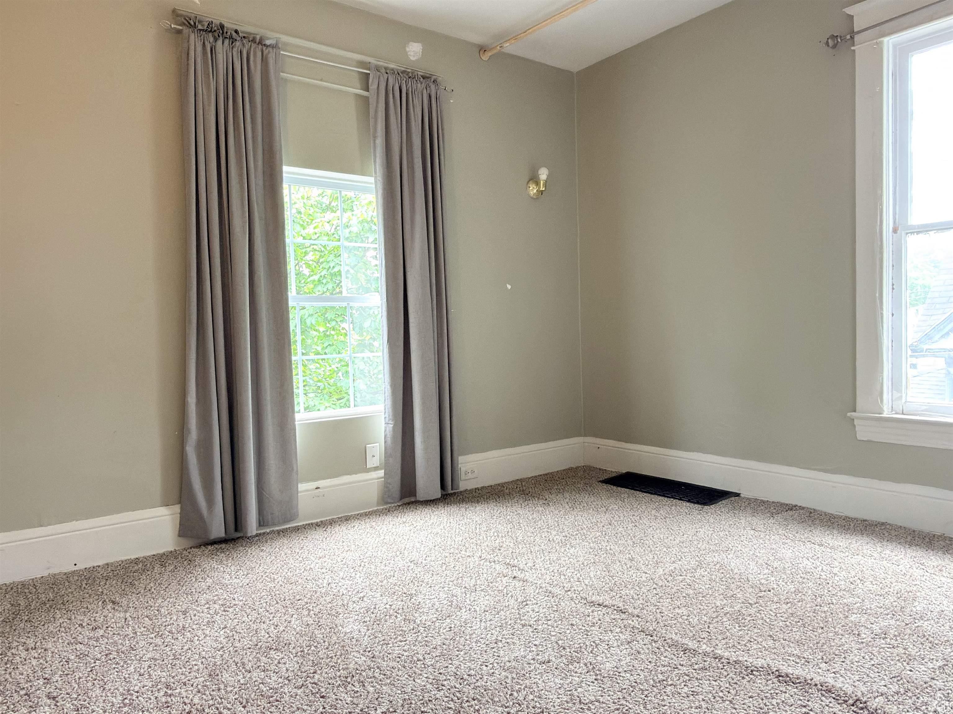 134 E Calvert Street South Bend IN 46613