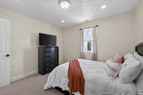 1435 Bellbrook Road Loogootee IN 47553
