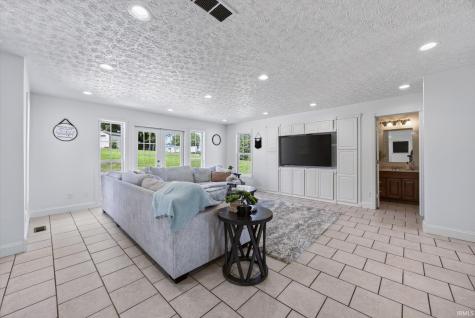 1435 Bellbrook Road Loogootee IN 47553