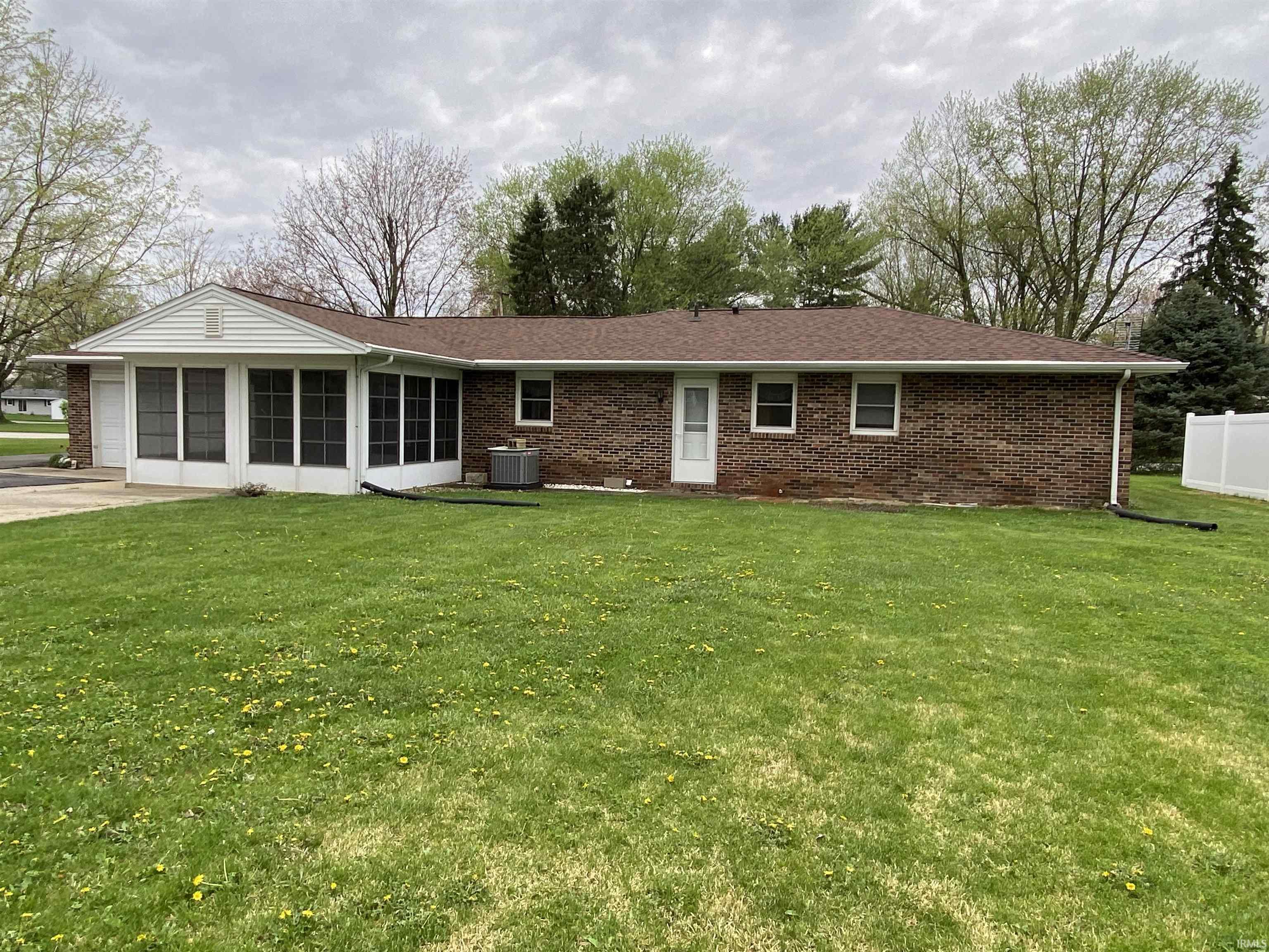 246 N Beechwood Street Warsaw IN 46582