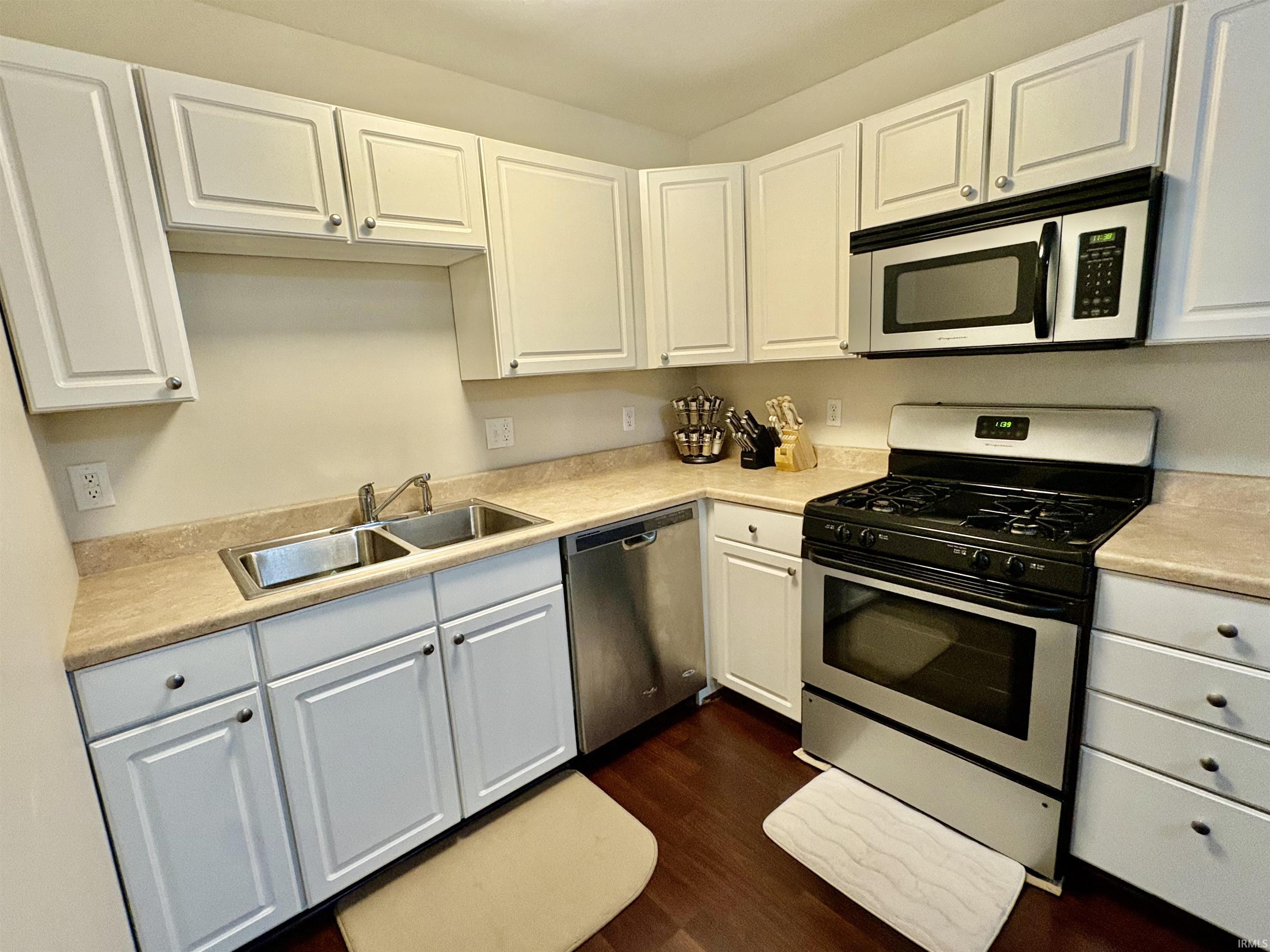 56648 Norman Court Elkhart IN 46516