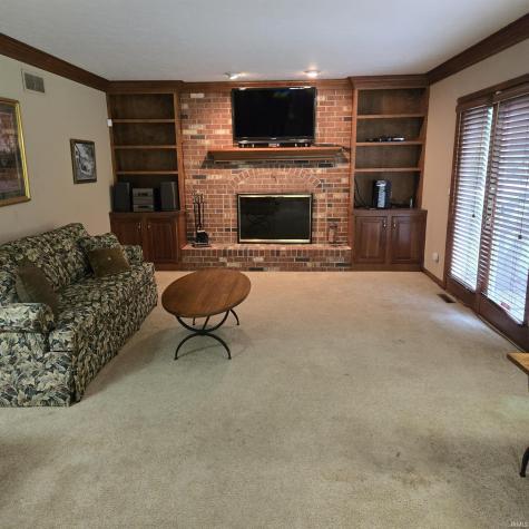 20945 Dunwoody Ct Court South Bend IN 46614