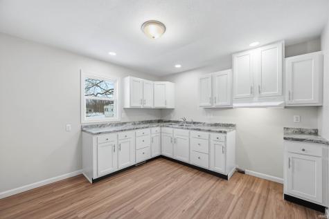 560 S Jefferson Street Montpelier IN 47359