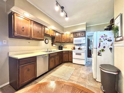 6192 E State Road 14 Highway Rochester IN 46975