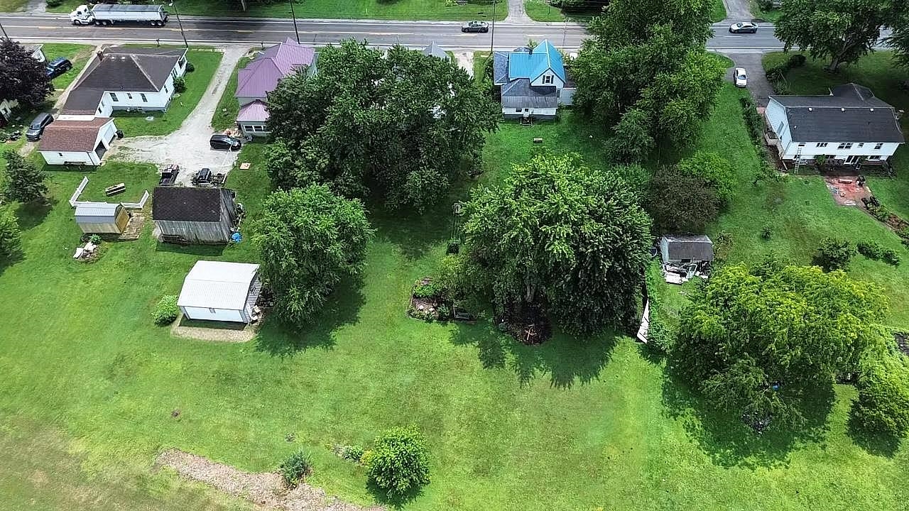 6192 E State Road 14 Highway Rochester IN 46975