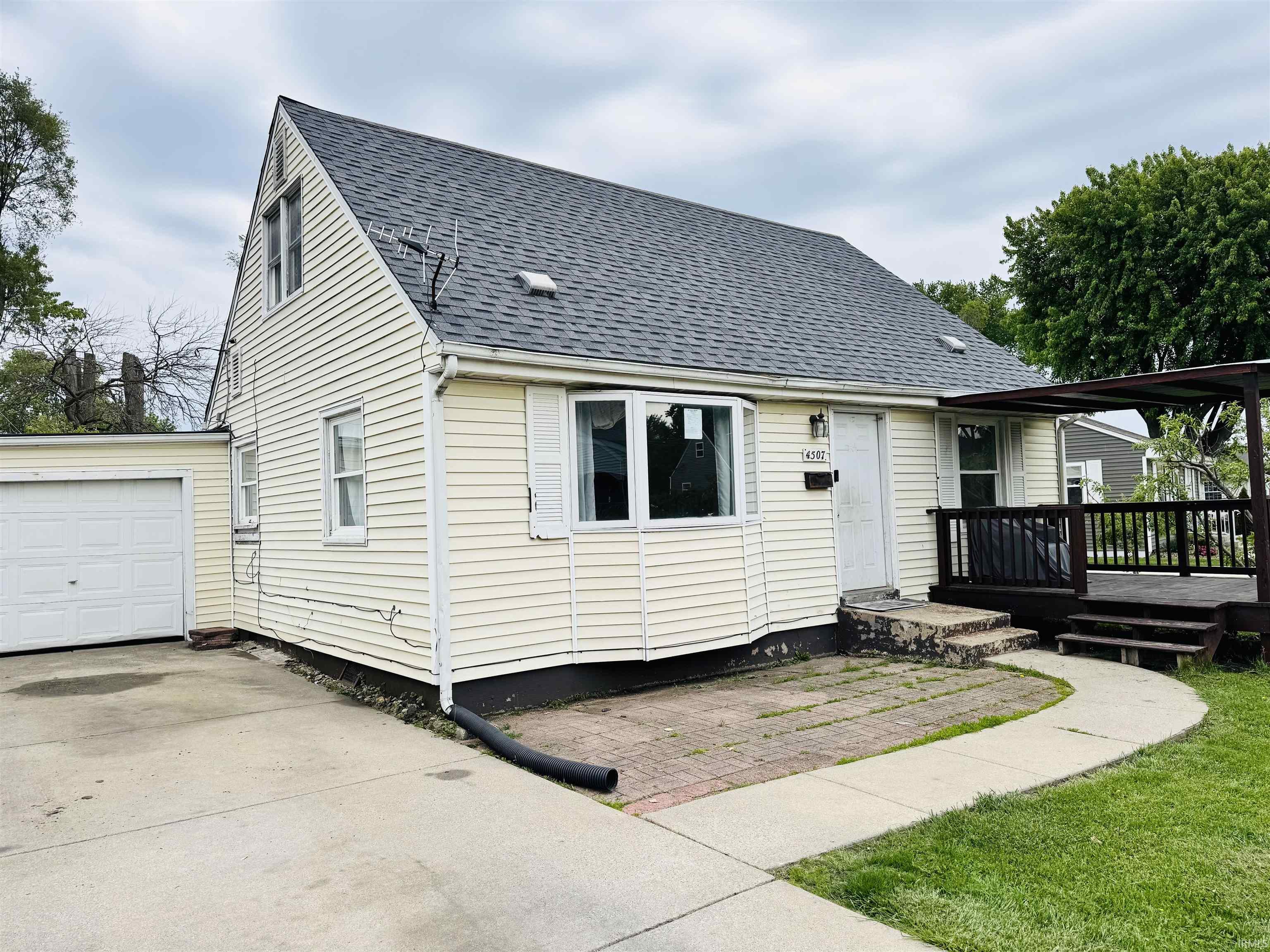 4507 Silver Lane South Bend IN 46619