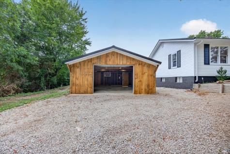 14027 N Us 231 Highway Odon IN 47562