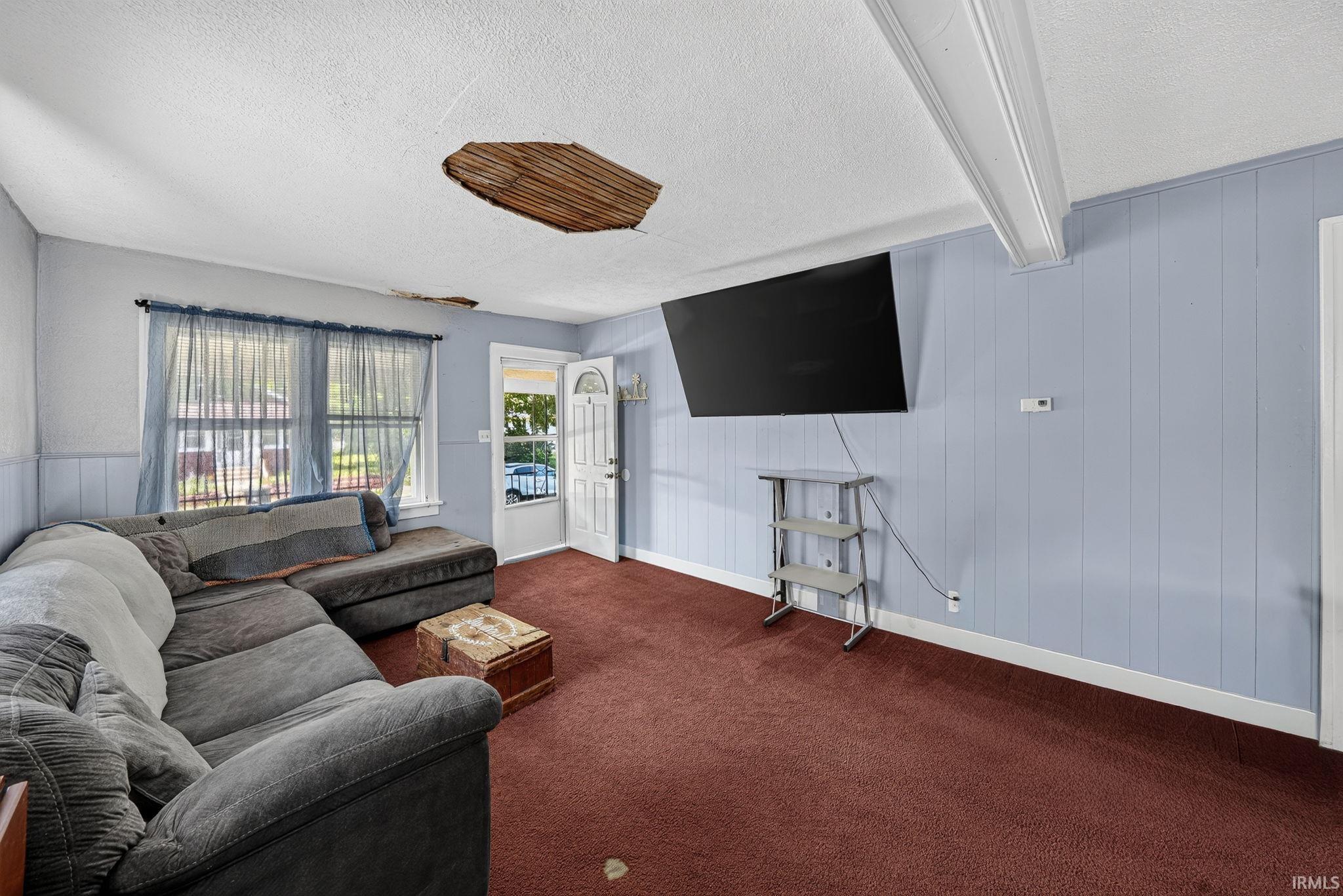 928 Oakland Street South Bend IN 46615