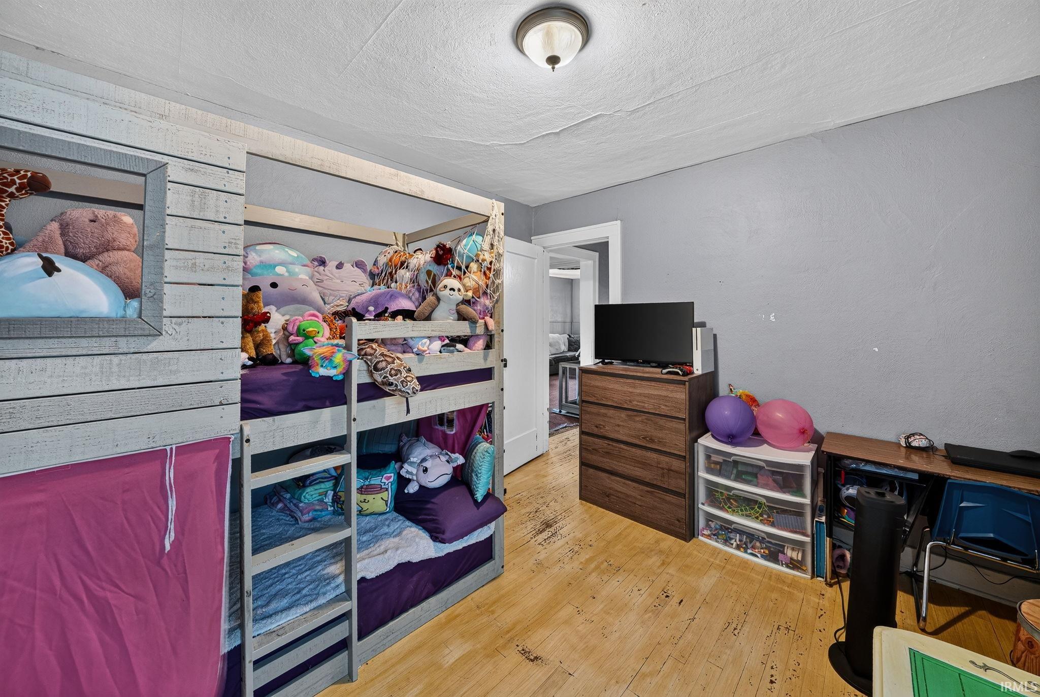 928 Oakland Street South Bend IN 46615