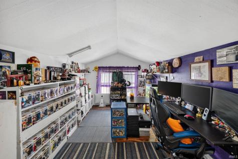 928 Oakland Street South Bend IN 46615