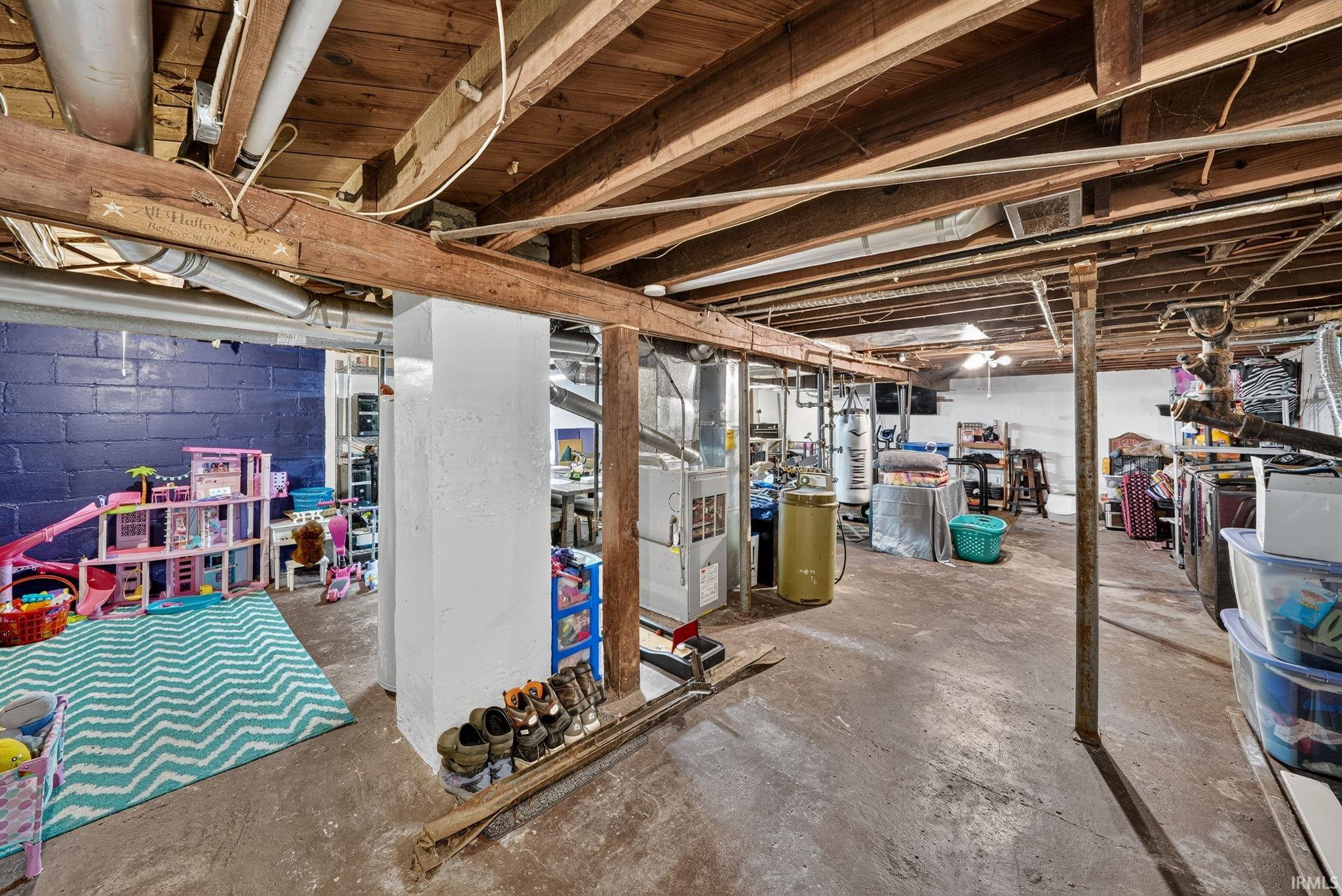 928 Oakland Street South Bend IN 46615