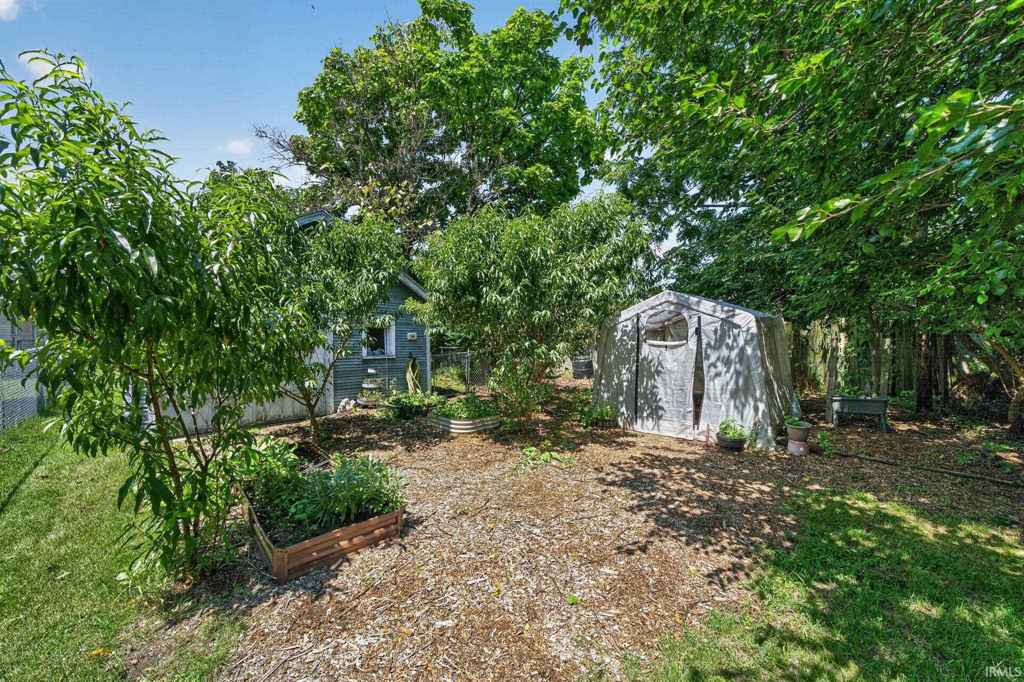 928 Oakland Street South Bend IN 46615
