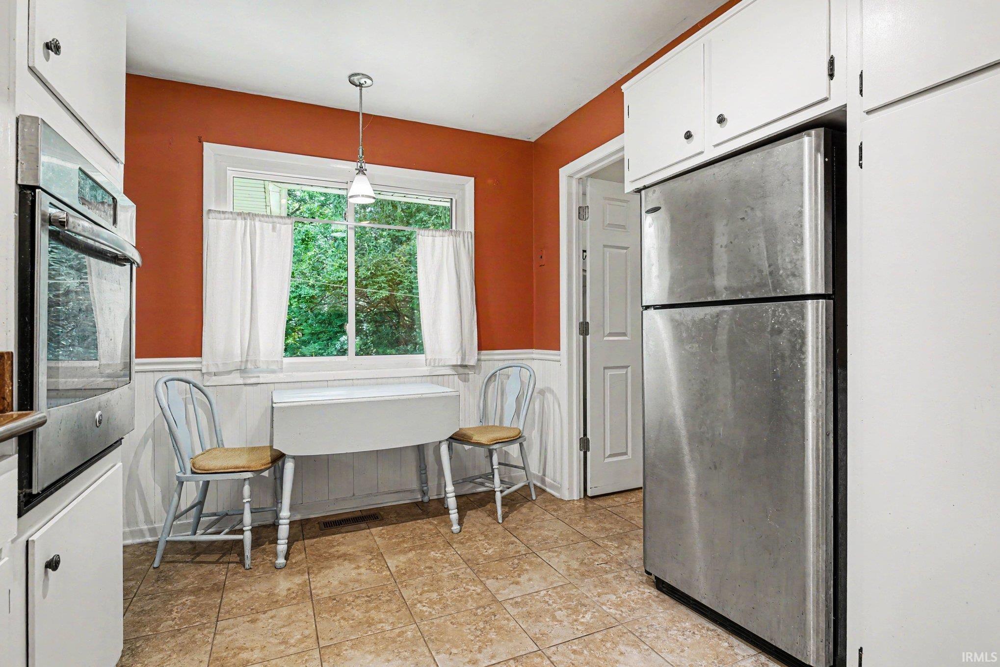121 S Twyckenham Drive South Bend IN 46617