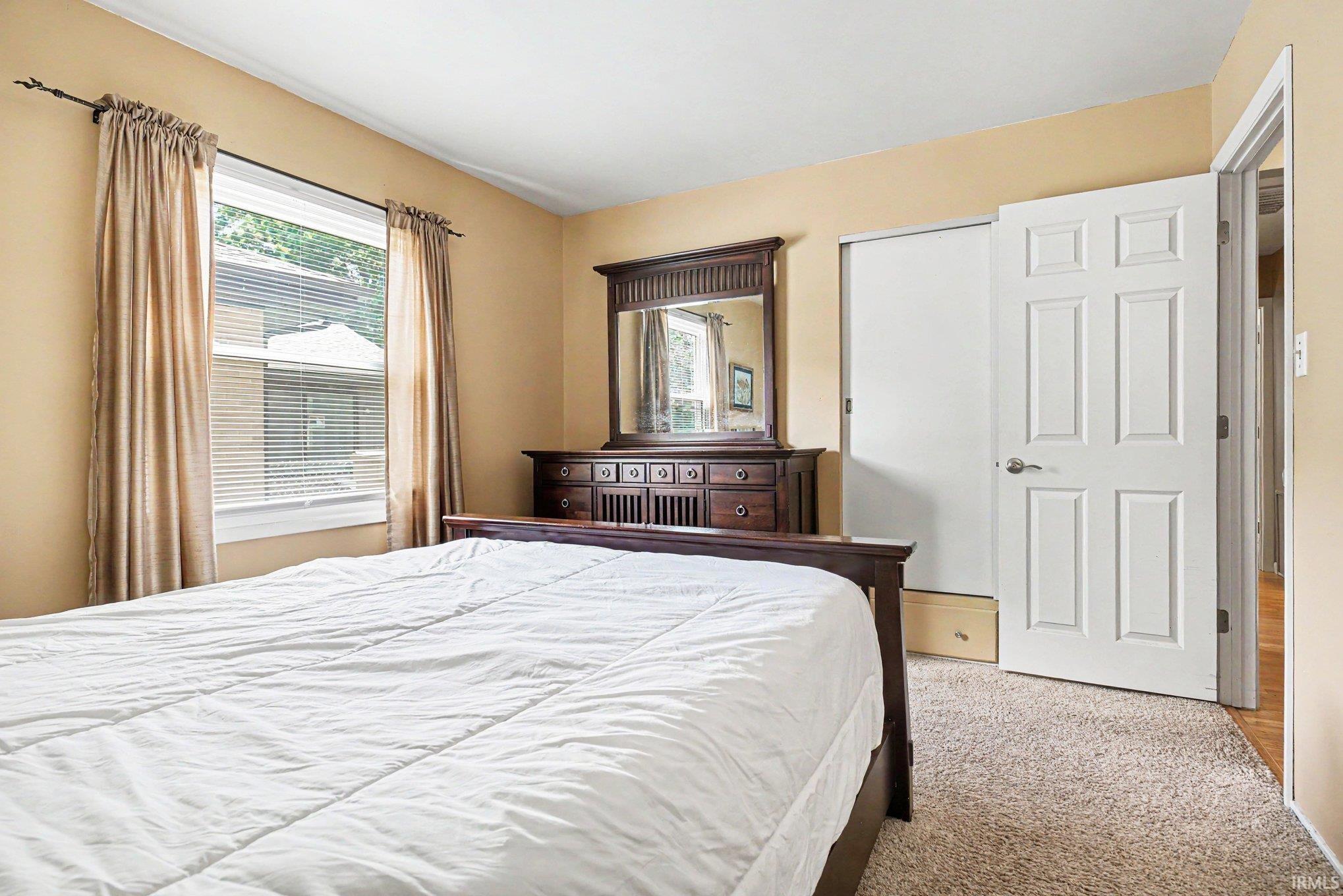 121 S Twyckenham Drive South Bend IN 46617
