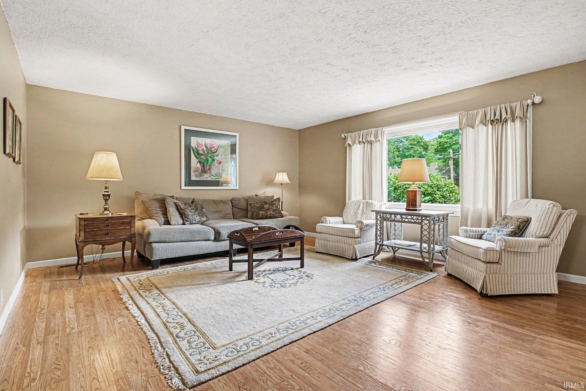 121 S Twyckenham Drive South Bend IN 46617