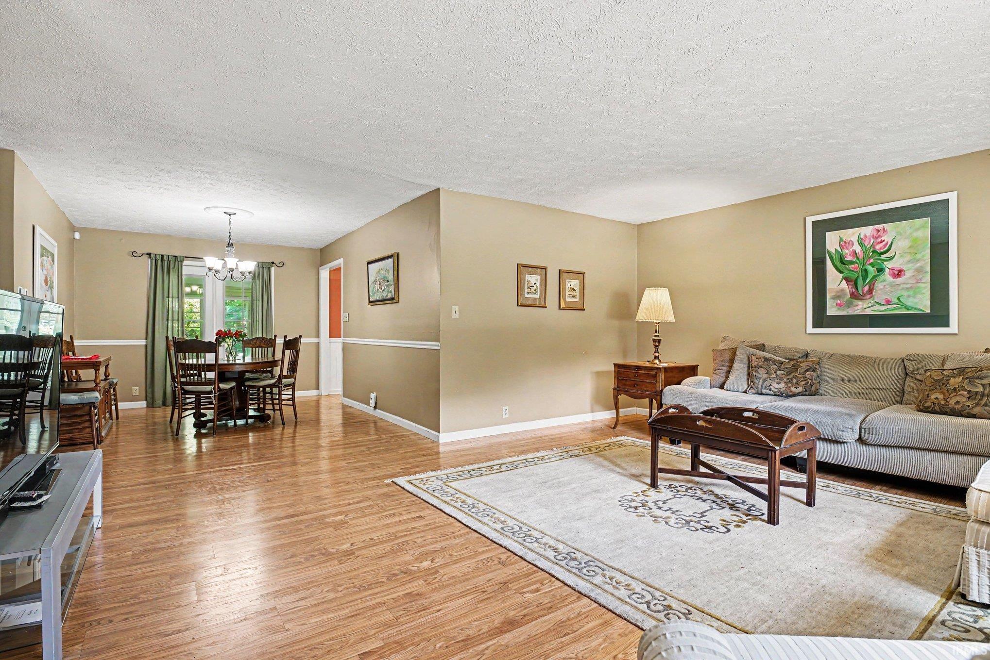 121 S Twyckenham Drive South Bend IN 46617