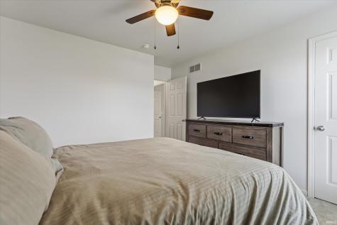 6606 Erie Falls Drive South Bend IN 46614