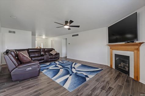 6606 Erie Falls Drive South Bend IN 46614