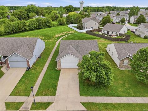 11117 La Fortuna Way Roanoke IN 46783