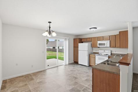 11117 La Fortuna Way Roanoke IN 46783