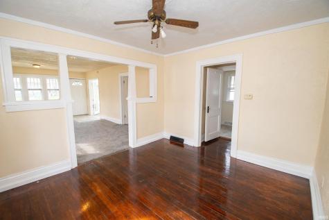 809 E Fairview Avenue South Bend IN 46614
