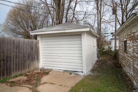 809 E Fairview Avenue South Bend IN 46614