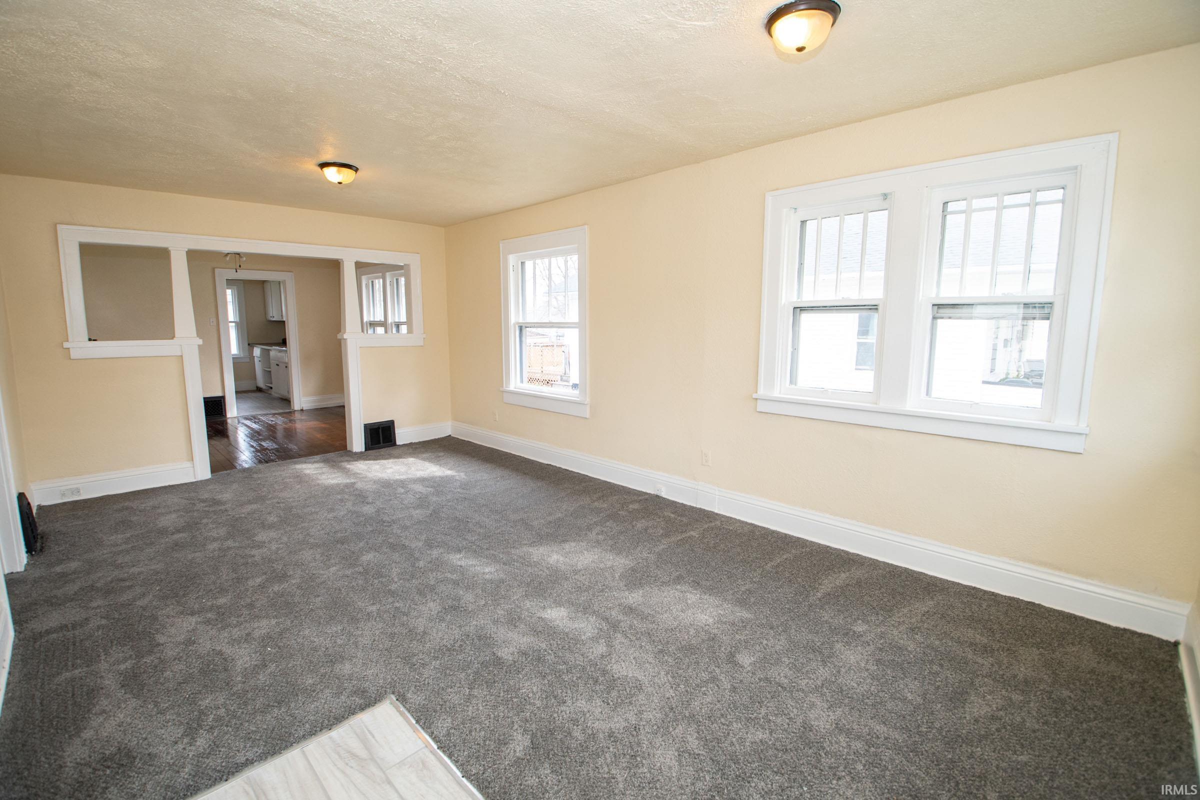 809 E Fairview Avenue South Bend IN 46614