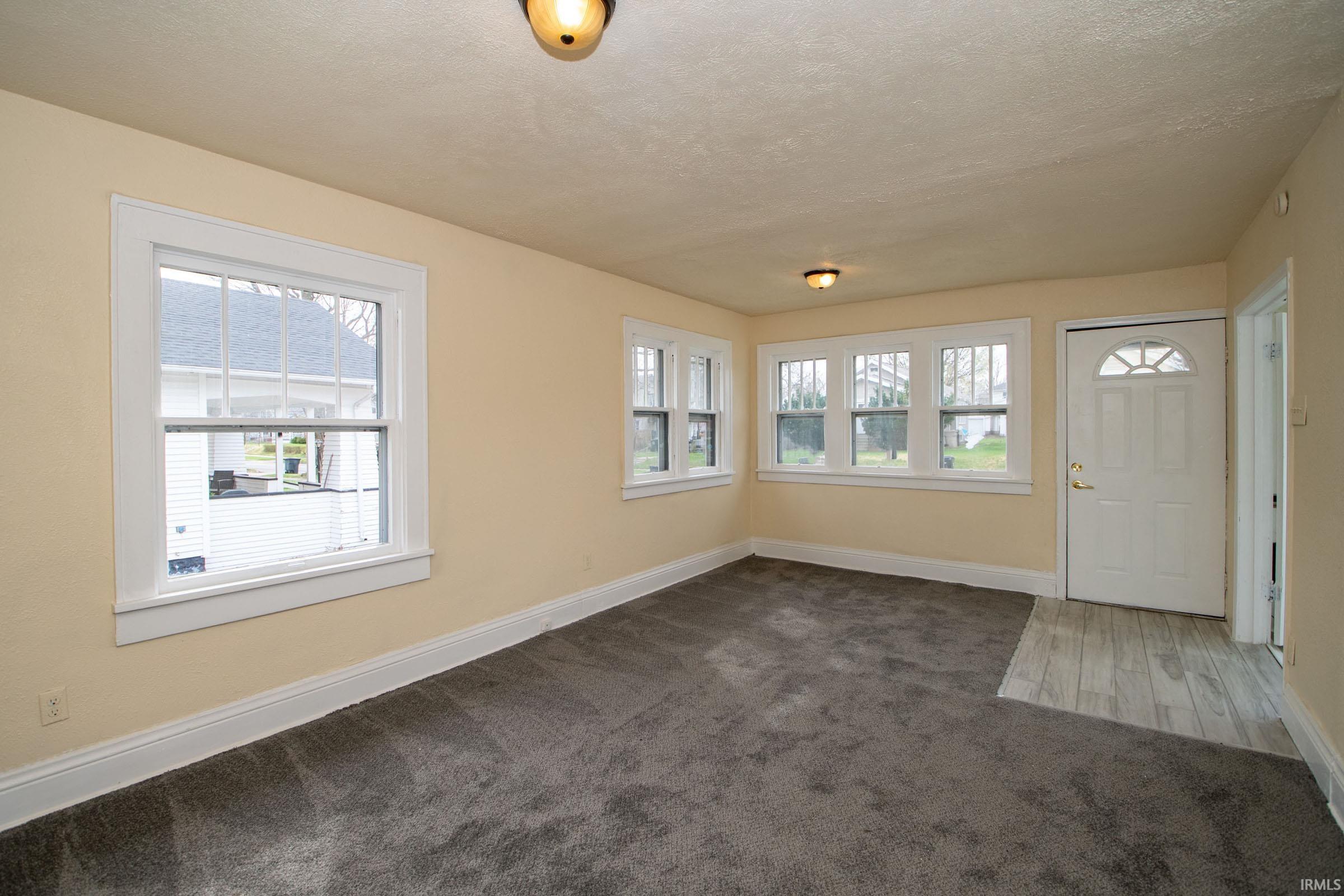 809 E Fairview Avenue South Bend IN 46614