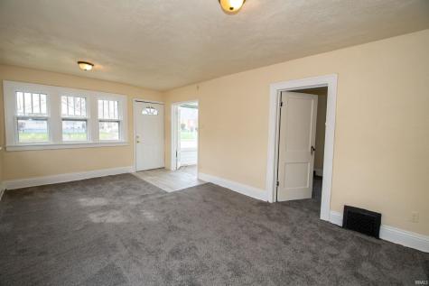 809 E Fairview Avenue South Bend IN 46614