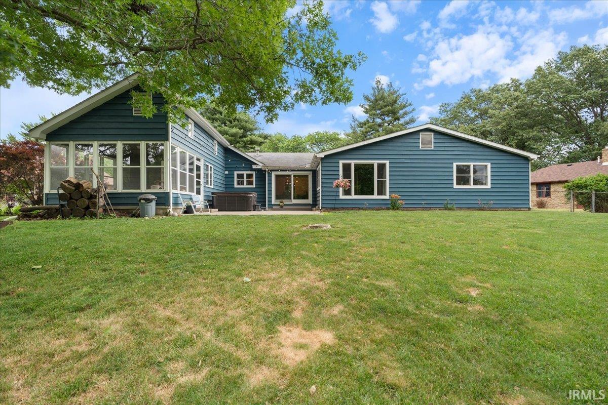 519 Crestlane Drive Warsaw IN 46580